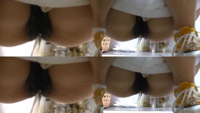 公共厕所偷拍025