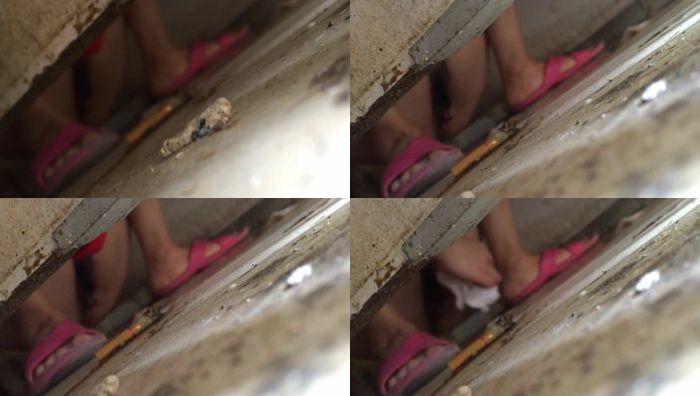 公共厕所偷拍031