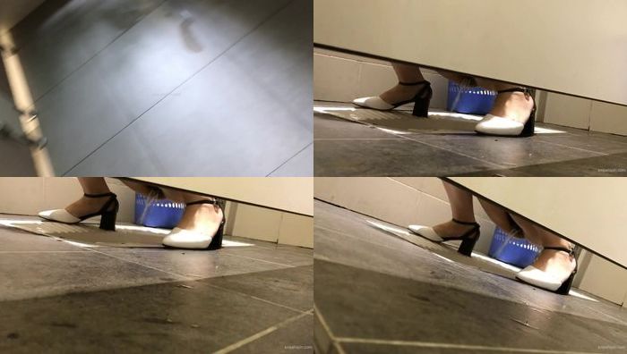 公共厕所偷拍038