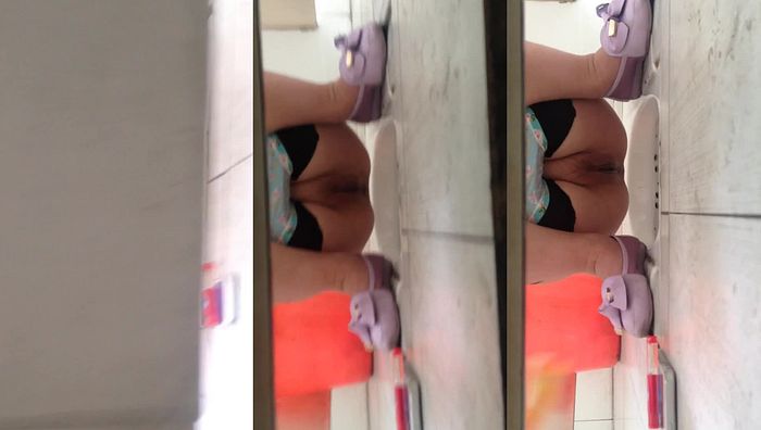 公共厕所偷拍044