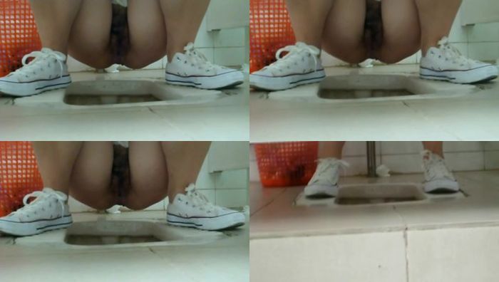 公共厕所偷拍045