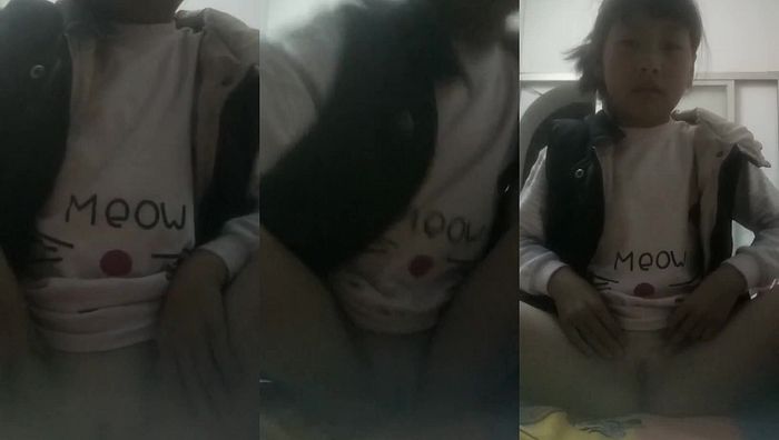 小初萌妹紫薇表演219