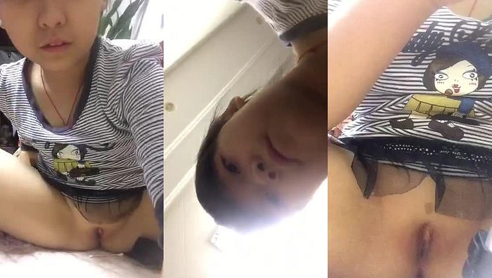 小初萌妹紫薇表演262