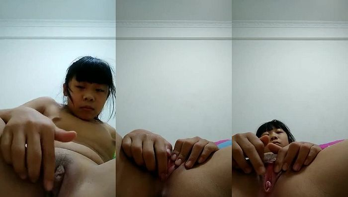 小初萌妹紫薇表演273