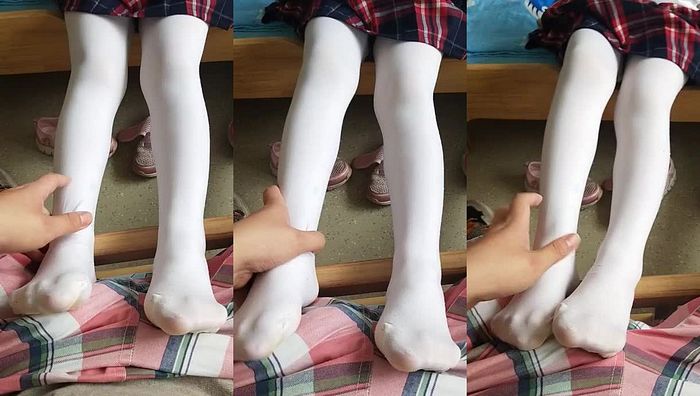 舞蹈白丝萝莉足交037