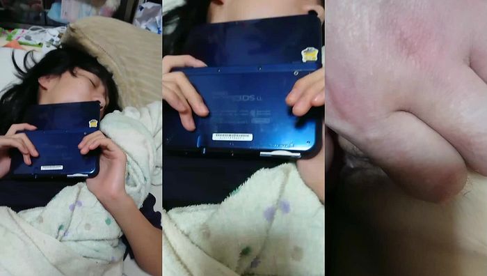 小初萌妹紫薇表演017