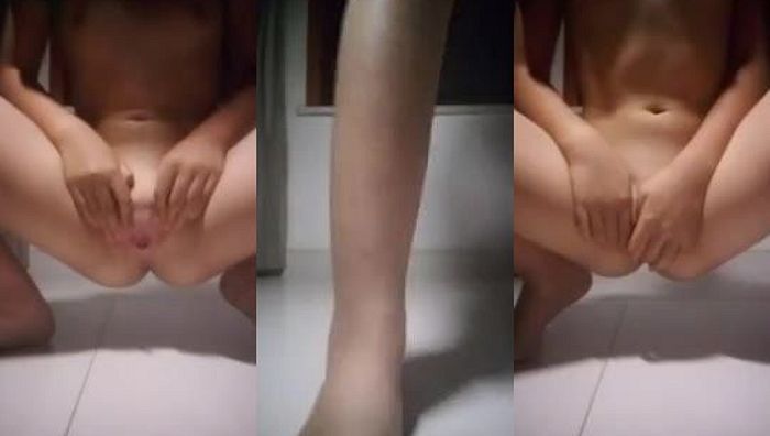 小初萌妹紫薇表演065