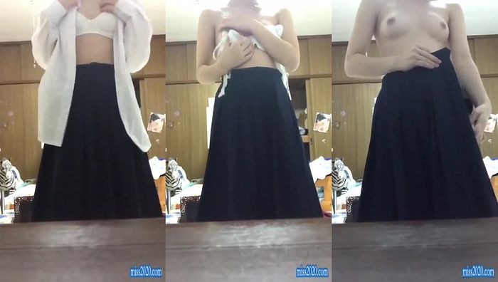 日本萝莉小初系列1584