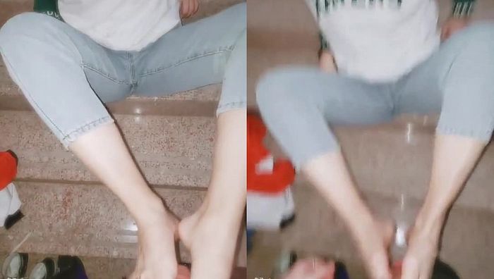 亚洲小马拉大车八系列183