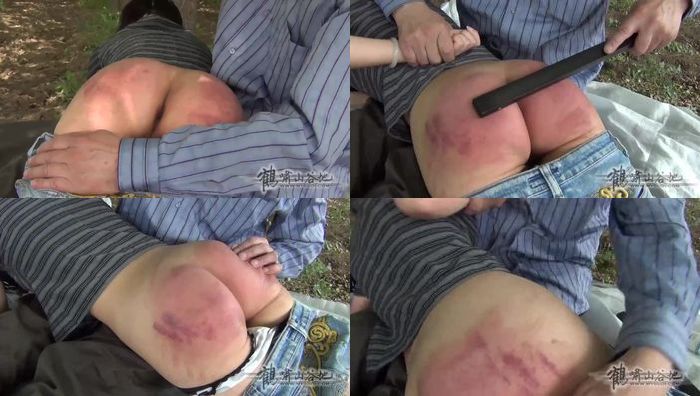 刀锋打屁股系列041