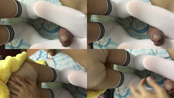 小初足交系列008