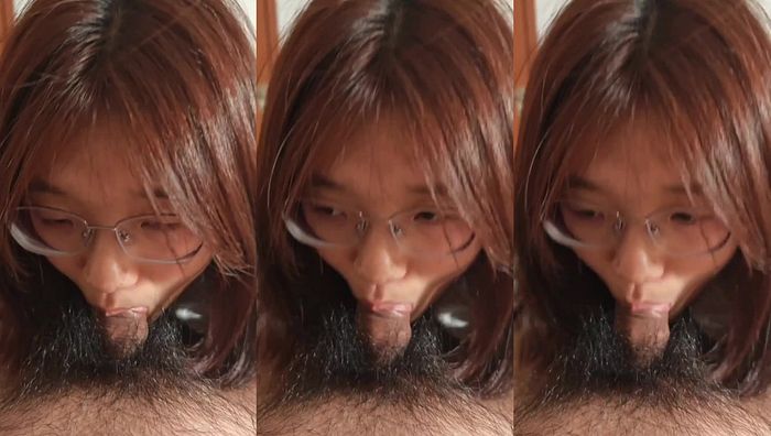 这眼镜妹看起来还带着土气 慢慢调教会骚起来的001